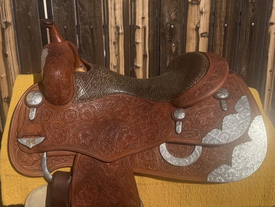 AF Reiner by Pinnacle Saddlery — 16" Elephant Seat, Full Silver — Full Nearside