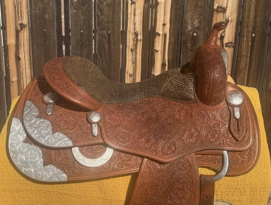 AF Reiner by Pinnacle Saddlery — 16" Elephant Seat, Full Silver — Seat Top