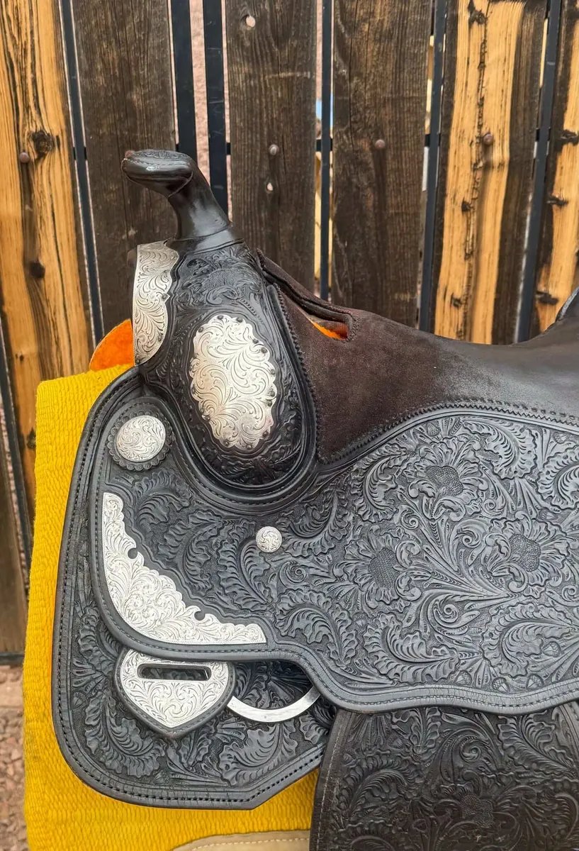 Bob’s Custom — horn swell