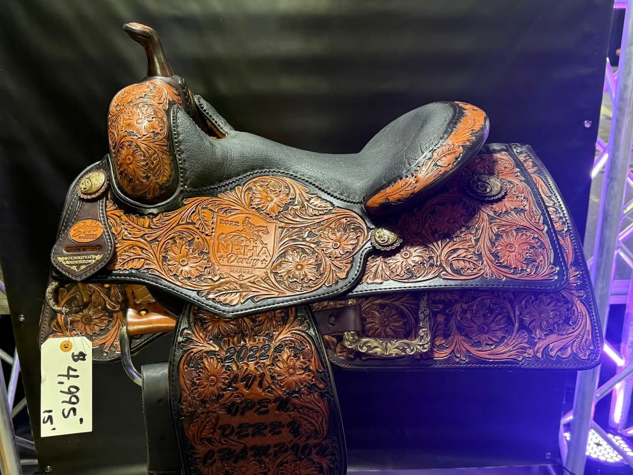 Bob's Custom Saddle — full right