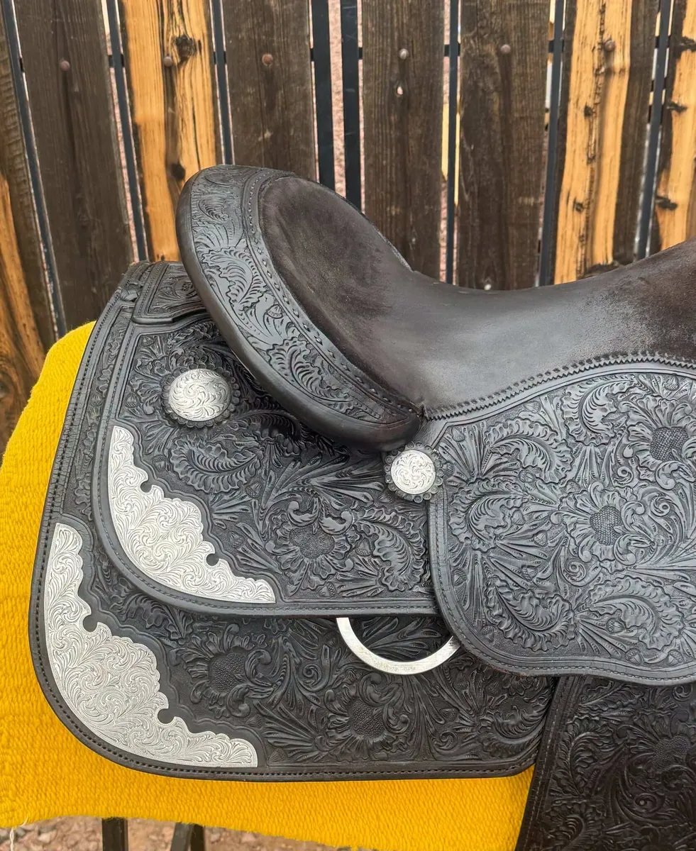 Bob’s Custom — seat top