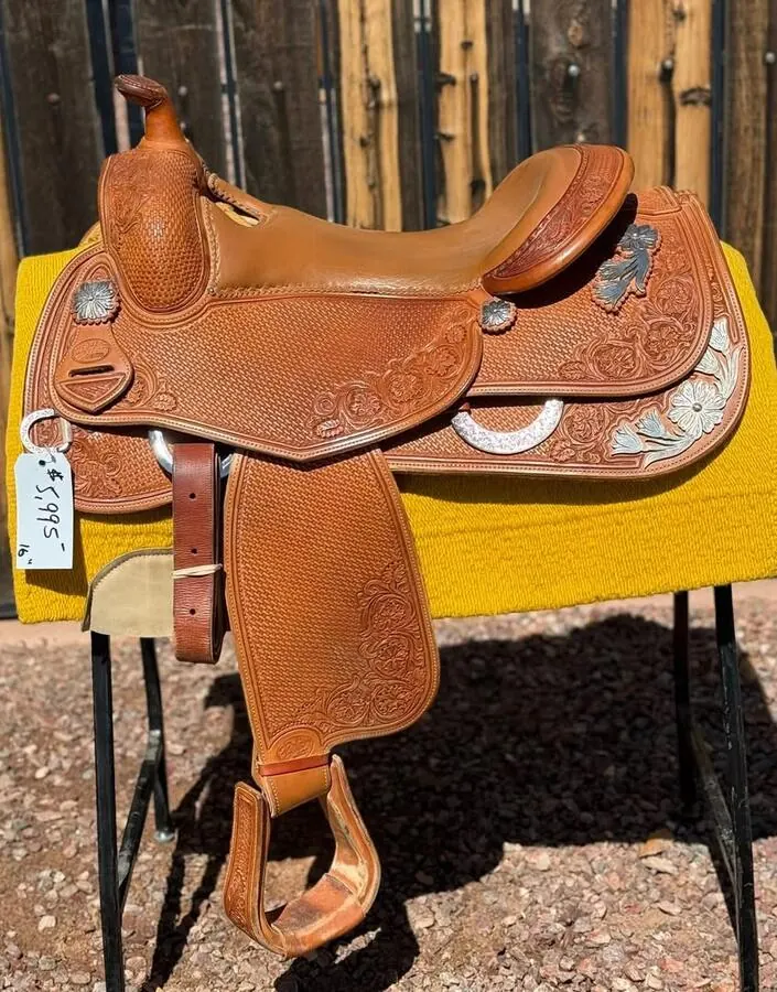 Bob's Custom Saddle — 16" Seat — Basketweave & Floral — Full Right