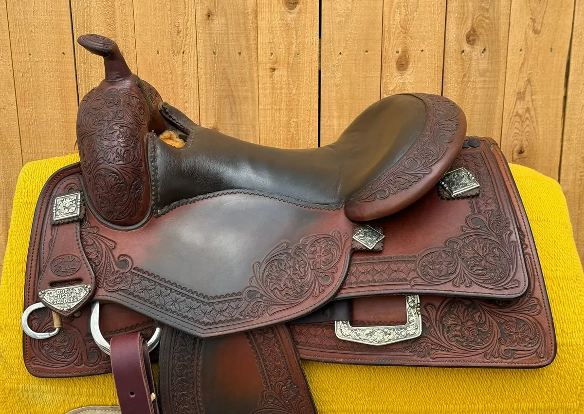 KR Reiner by Bob's Custom Saddle — 15½" Full Floral, Sterling Silver — Offside Top