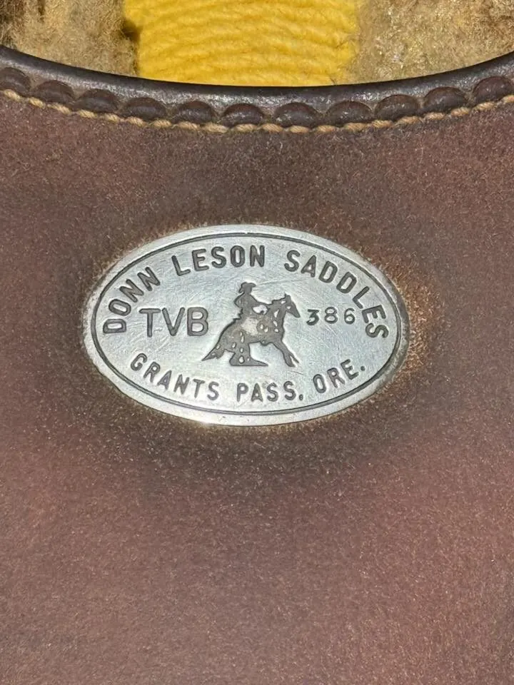 Donn Leson TVB #386 — 16" Seat — Badge Close