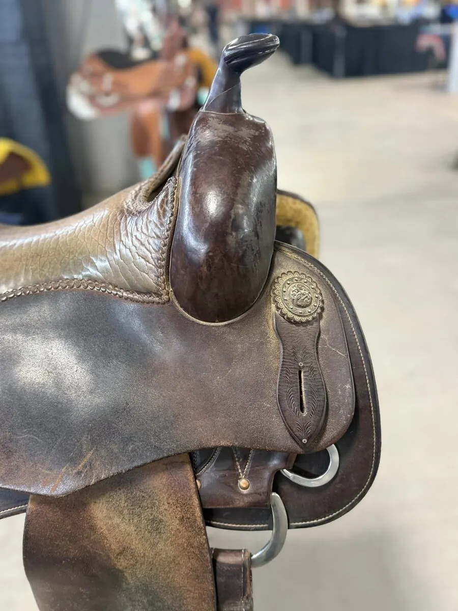 Jason Vanlandingham Reiner by Superior Saddlery — 16" Bison Seat — Horn Swell Right