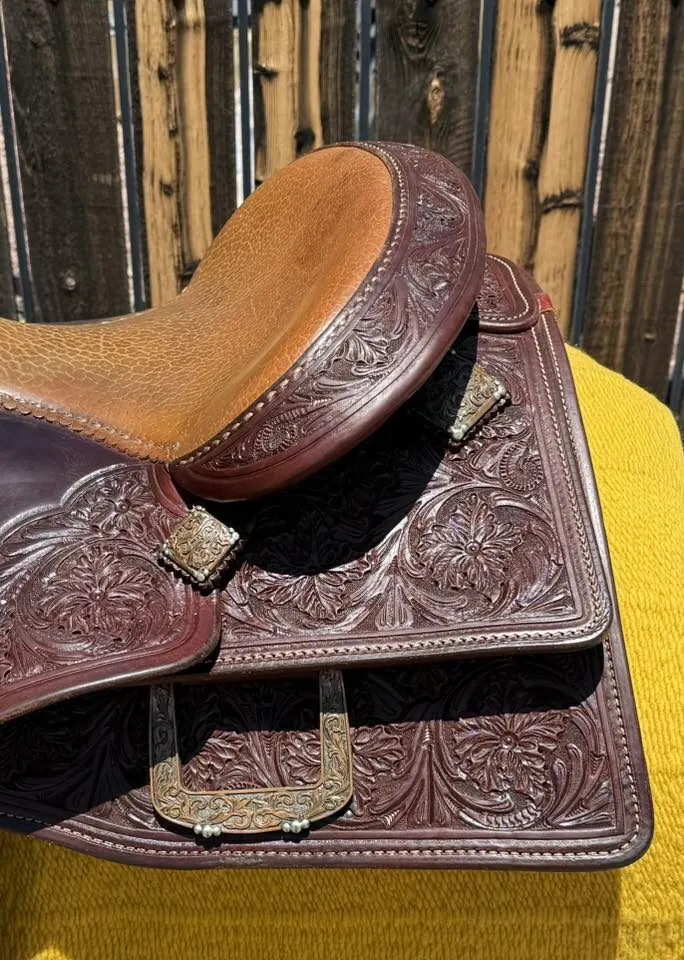 Kyle Tack Reiner — 15½" Seat — 15.5 Detail Cantle