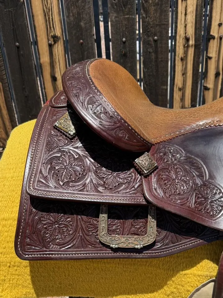 Kyle Tack Reiner — 15½" Seat — 15.5 Detail Right