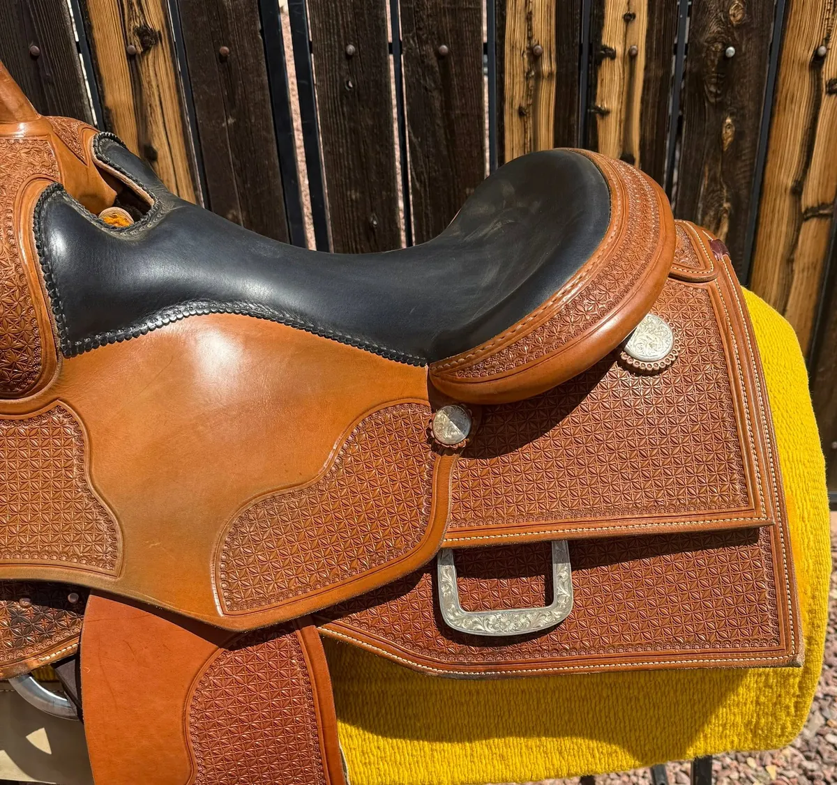 Kyle Tack Reiner — 16" Seat, 6¾" Gullet, Silver Conchos & Rear Dees — Offside Seat
