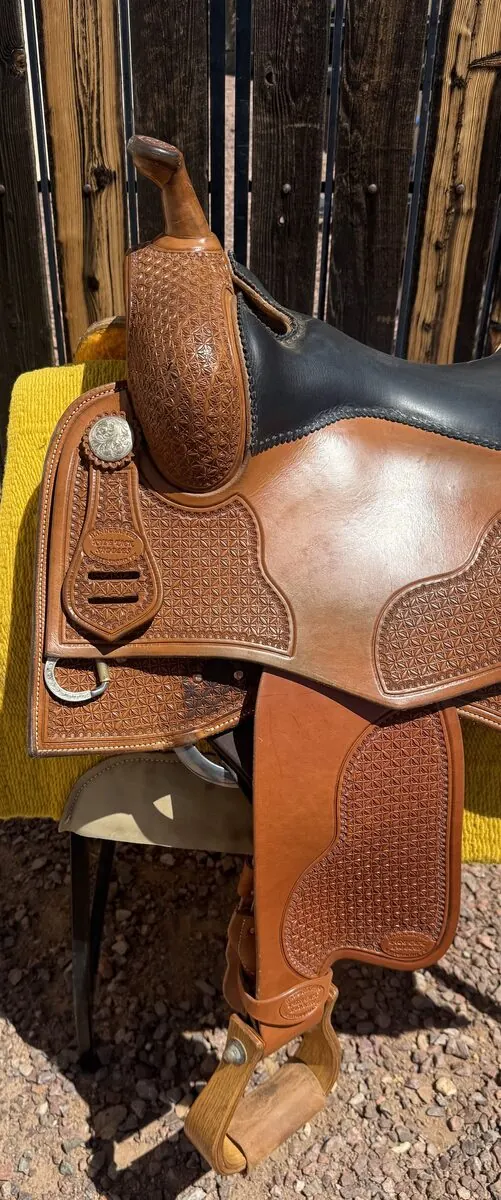 Kyle Tack Reiner — 16" Seat — Left Badge