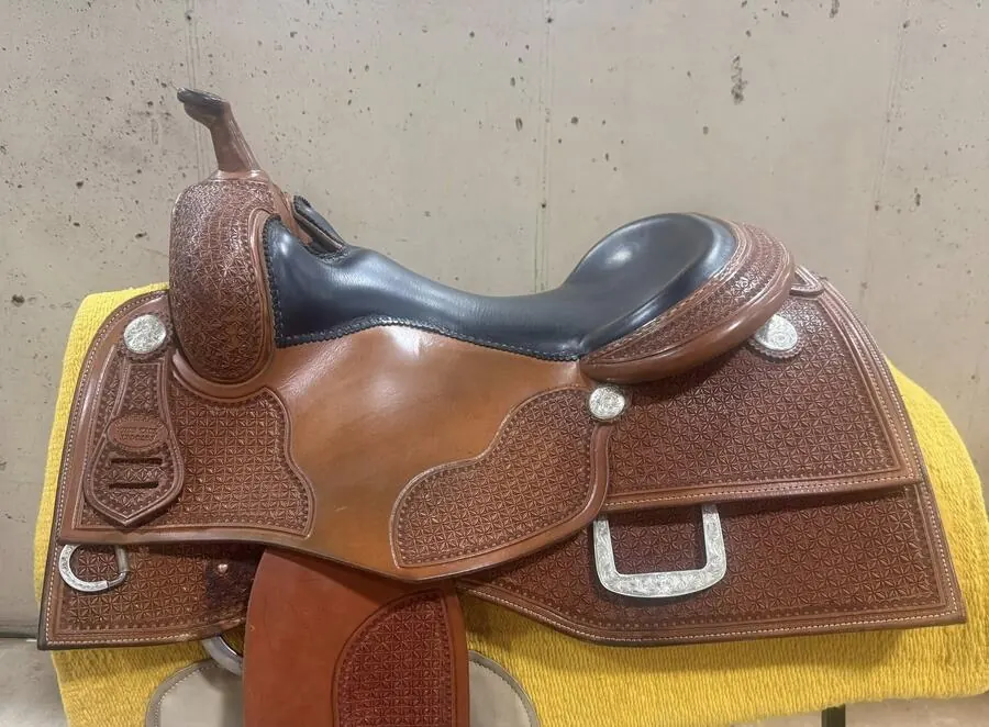 Kyle Tack Reiner — 16" Seat — Right Side