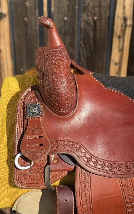 Lady Cowhorse by Bob's Custom — 15½" Star Tooling, Brand New — Horn