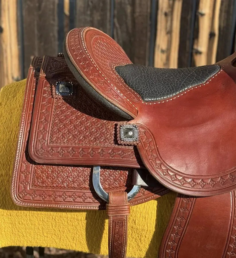 Lady Cowhorse by Bob's Custom — 15½" Star Tooling, Brand New — Offside Skirt