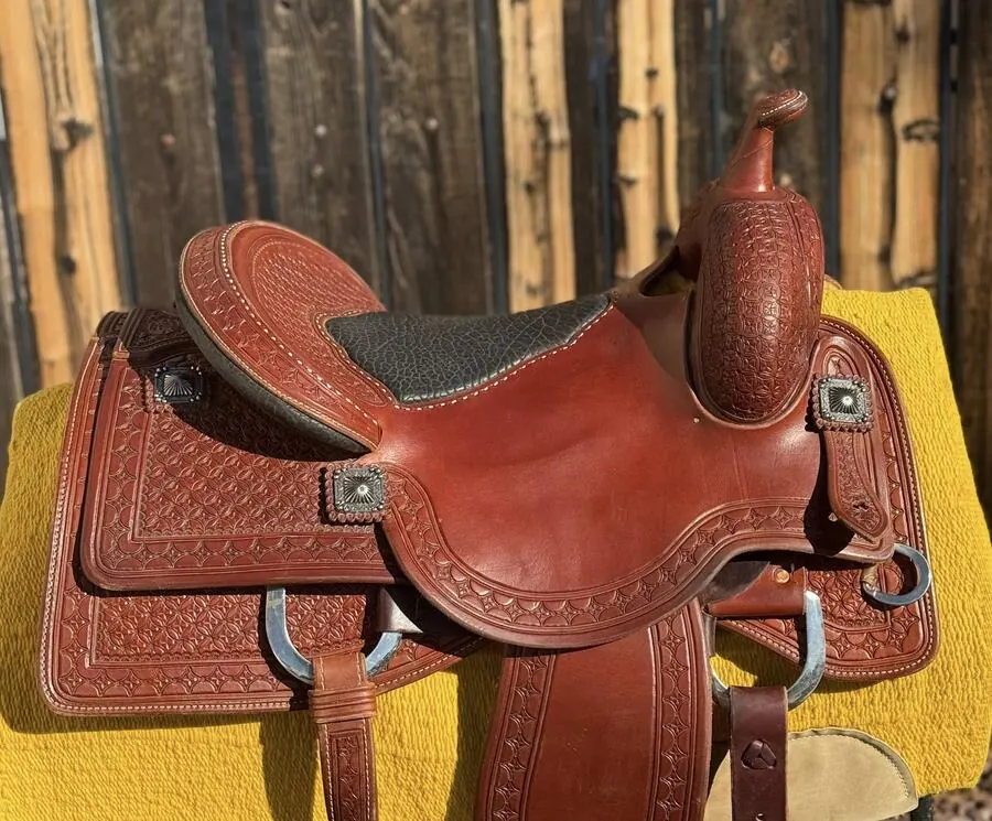 Lady Cowhorse by Bob's Custom — 15½" Star Tooling, Brand New — Seat Top