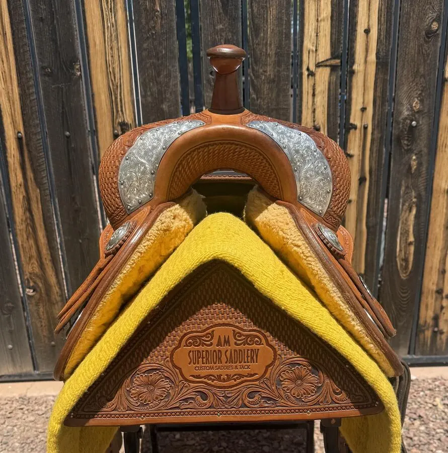 MR Reiner by Superior Saddlery — 15½" Seat — Cantle Rear