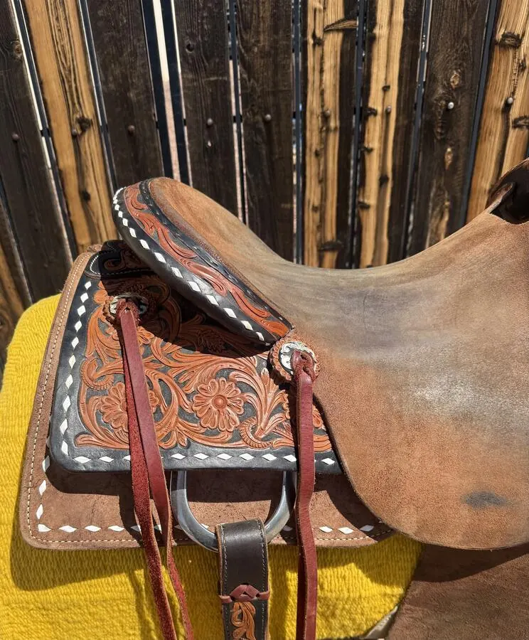 SRS Ranch Saddle — 16" Seat — Cantle Skirt