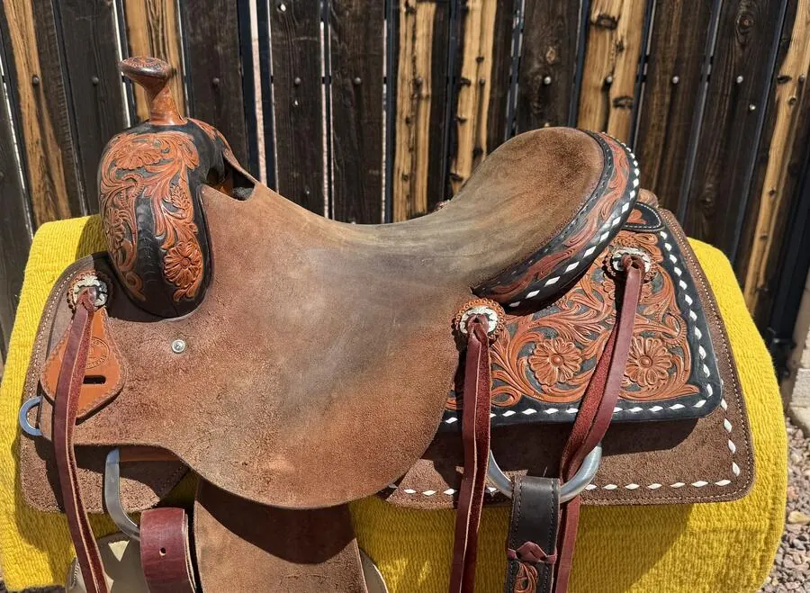 SRS Ranch Saddle — 16" Seat — Seat Top