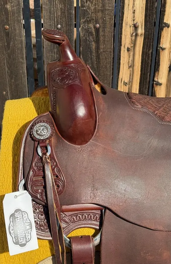 Superior Saddlery — 16½" Elephant Seat, #1 Flower & Nevada Border — Horn