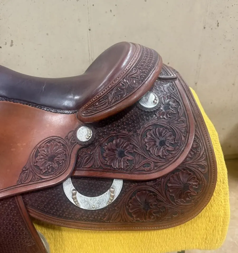 Superior Saddlery Reiner — Full Floral Tooling — Cantle Dee