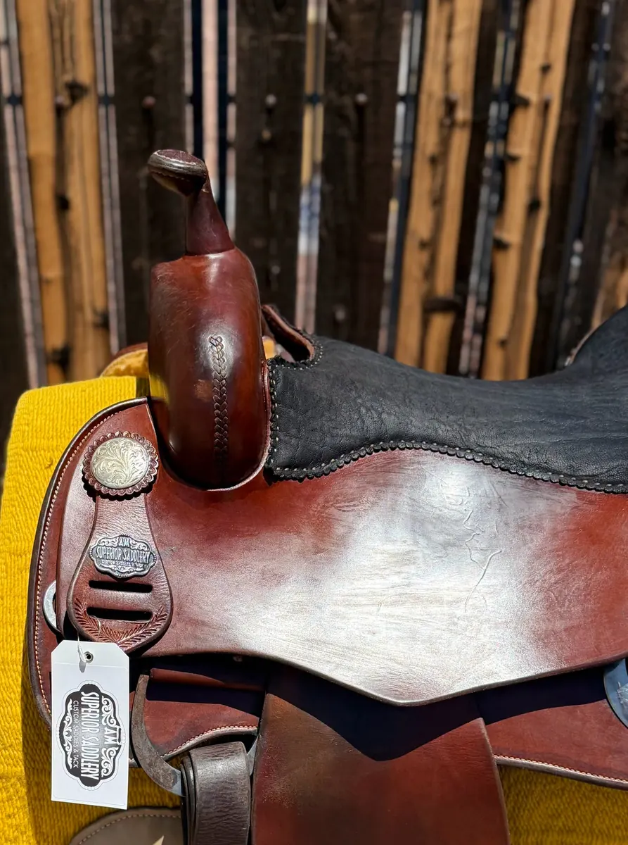 RV Reiner by Superior Saddlery — 16½" Elephant Seat, Sterling Silver, Russet Leather — Horn Badge