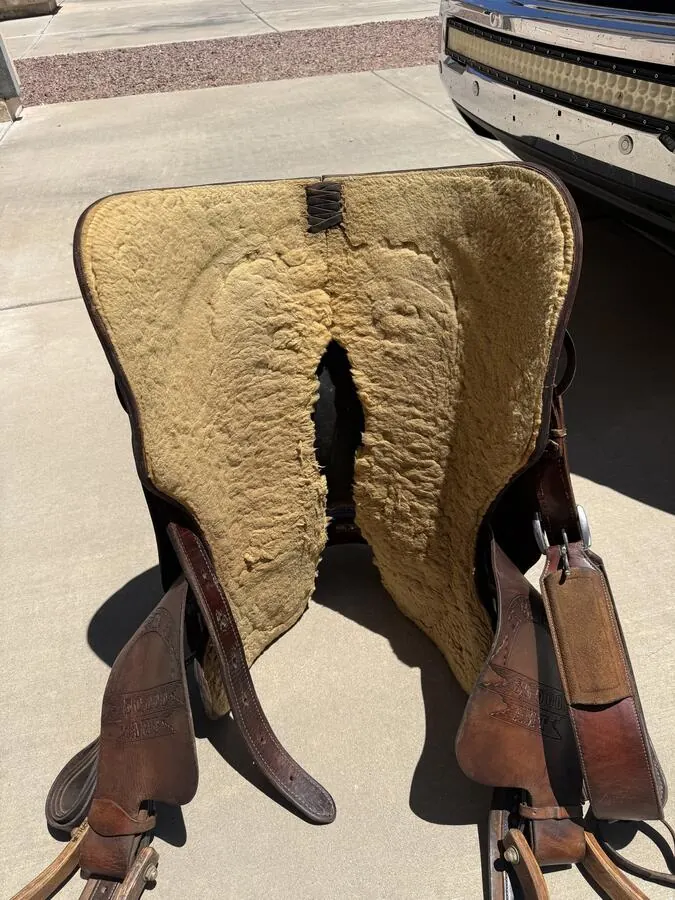 Teddy Johnson Cutter — 16" Seat — Woolskin