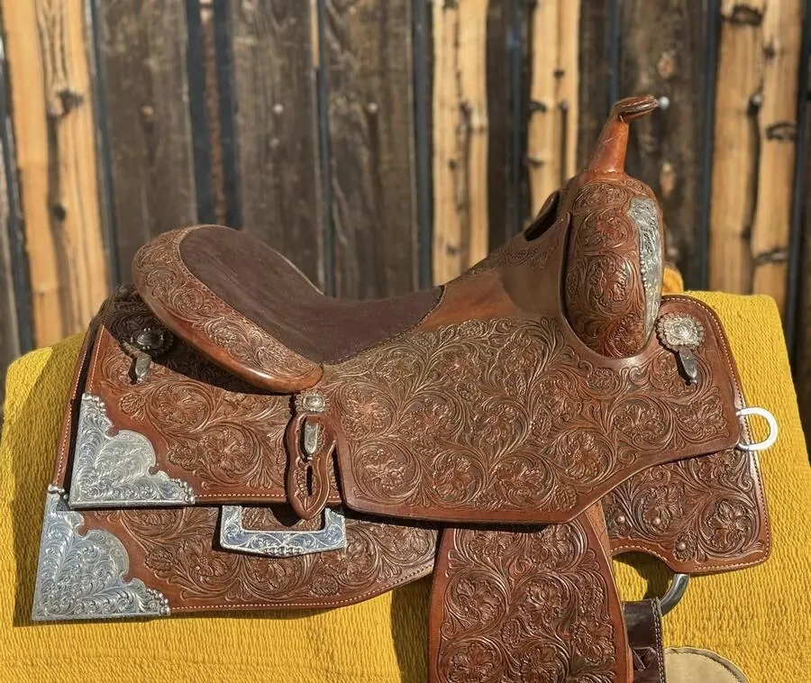 Trevor Dare Reiner by Martin Saddlery — 15½" Full Silver — Cantle Silver