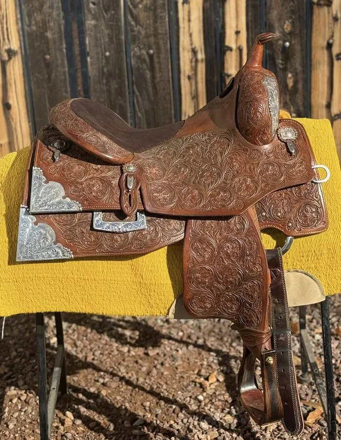Trevor Dare Reiner by Martin Saddlery — 15½" Full Silver — Offside Skirt